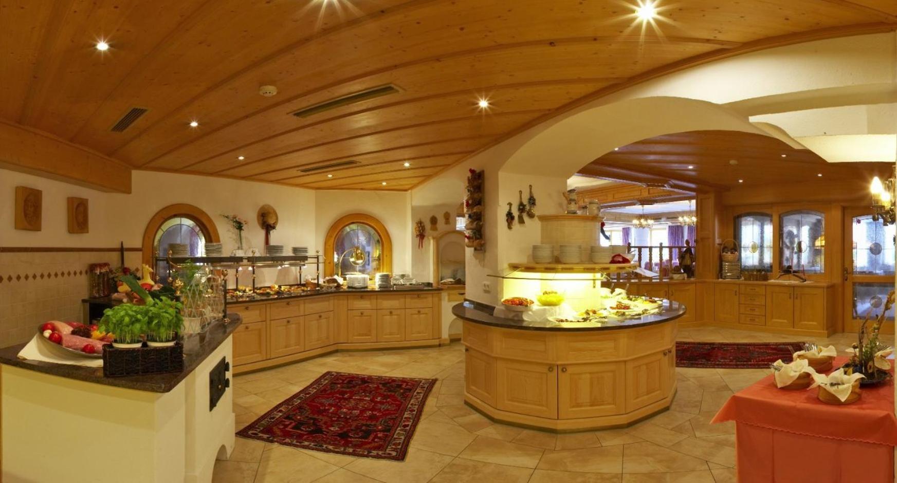 Hotel Schwarzer Adler Nauders Esterno foto